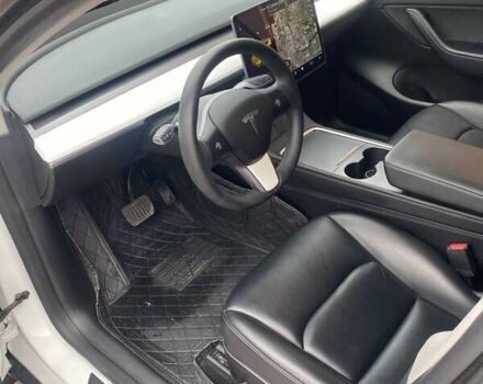 Белый Тесла Model Y, объемом двигателя 0 л и пробегом 74 тыс. км за 23600 $, фото 12 на Automoto.ua