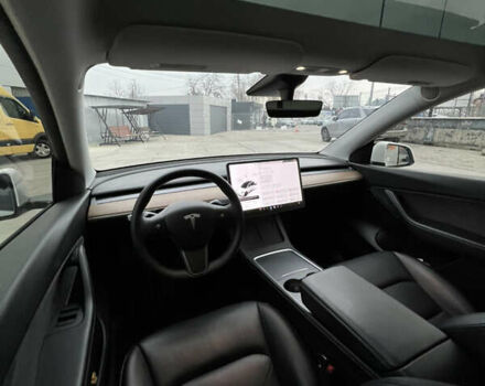 Белый Тесла Model Y, объемом двигателя 0 л и пробегом 76 тыс. км за 26700 $, фото 20 на Automoto.ua