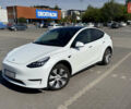 Белый Тесла Model Y, объемом двигателя 0 л и пробегом 44 тыс. км за 28500 $, фото 1 на Automoto.ua