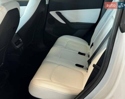 Білий Тесла Model Y, об'ємом двигуна 0 л та пробігом 1 тис. км за 29500 $, фото 16 на Automoto.ua