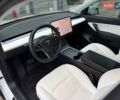 Білий Тесла Model Y, об'ємом двигуна 0 л та пробігом 88 тис. км за 25500 $, фото 66 на Automoto.ua