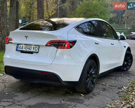 Белый Тесла Model Y, объемом двигателя 0 л и пробегом 99 тыс. км за 25499 $, фото 3 на Automoto.ua