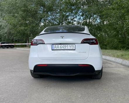 Белый Тесла Model Y, объемом двигателя 0 л и пробегом 52 тыс. км за 34700 $, фото 4 на Automoto.ua