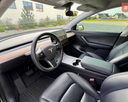 Тесла Model Y 2021 в Луцке на Automoto.ua Белый Тесла Model Y, объемом двигателя 0 л и пробегом 69 тыс. км за 22400 $, фото 24 на Automoto.ua