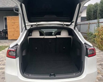 Белый Тесла Model Y, объемом двигателя 0 л и пробегом 195 тыс. км за 26000 $, фото 25 на Automoto.ua