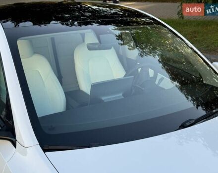Белый Тесла Model Y, объемом двигателя 0 л и пробегом 36 тыс. км за 30500 $, фото 7 на Automoto.ua