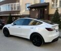Білий Тесла Model Y, об'ємом двигуна 0 л та пробігом 135 тис. км за 23700 $, фото 1 на Automoto.ua