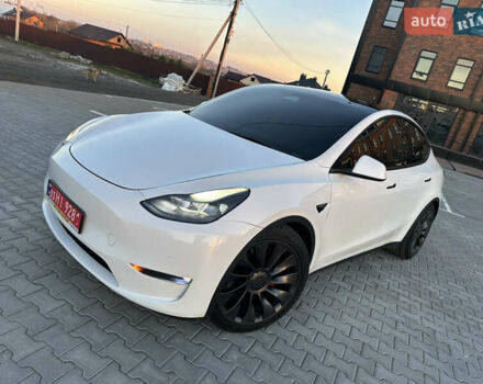 Білий Тесла Model Y, об'ємом двигуна 0 л та пробігом 105 тис. км за 24900 $, фото 16 на Automoto.ua