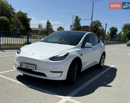 Белый Тесла Model Y, объемом двигателя 0 л и пробегом 110 тыс. км за 27750 $, фото 22 на Automoto.ua
