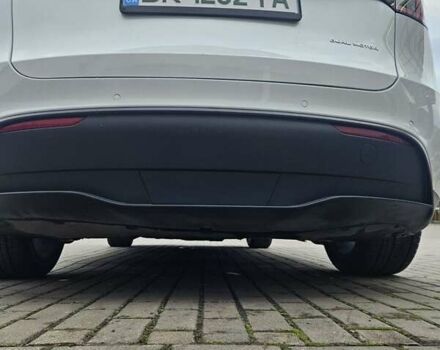 Тесла Model Y 2021 в Ровно на Automoto.ua Белый Тесла Model Y, объемом двигателя 0 л и пробегом 133 тыс. км за 22000 $, фото 24 на Automoto.ua