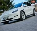 Білий Тесла Model Y, об'ємом двигуна 0 л та пробігом 30 тис. км за 26900 $, фото 1 на Automoto.ua
