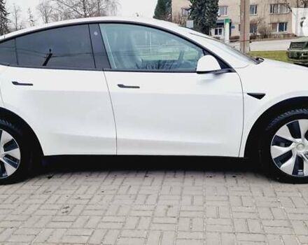 Білий Тесла Model Y, об'ємом двигуна 0 л та пробігом 48 тис. км за 41800 $, фото 15 на Automoto.ua