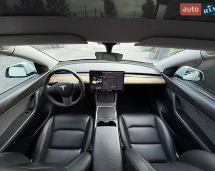 Тесла Model Y 2022 в Ровно на Automoto.ua Белый Тесла Model Y, объемом двигателя 0 л и пробегом 83 тыс. км за 22500 $, фото 45 на Automoto.ua