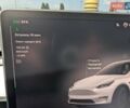 Белый Тесла Model Y, объемом двигателя 0 л и пробегом 35 тыс. км за 35000 $, фото 37 на Automoto.ua