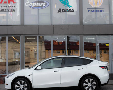 Білий Тесла Model Y, об'ємом двигуна 0 л та пробігом 17 тис. км за 46500 $, фото 12 на Automoto.ua