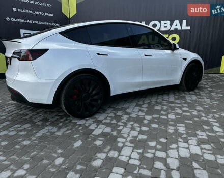 Белый Тесла Model Y, объемом двигателя 0 л и пробегом 61 тыс. км за 24700 $, фото 6 на Automoto.ua