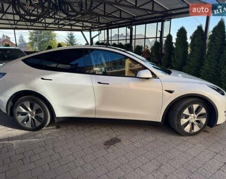 Белый Тесла Model Y, объемом двигателя 0 л и пробегом 12 тыс. км за 30500 $, фото 1 на Automoto.ua