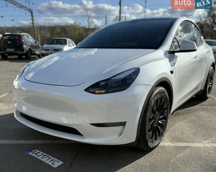 Белый Тесла Model Y, объемом двигателя 0 л и пробегом 15 тыс. км за 24999 $, фото 2 на Automoto.ua