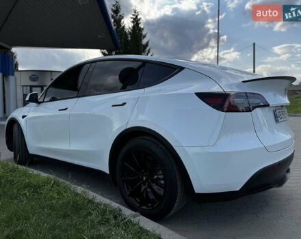 Белый Тесла Model Y, объемом двигателя 0 л и пробегом 59 тыс. км за 28800 $, фото 10 на Automoto.ua