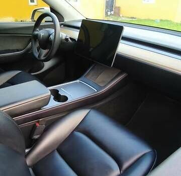 Белый Тесла Model Y, объемом двигателя 0 л и пробегом 69 тыс. км за 23500 $, фото 18 на Automoto.ua