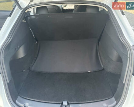 Белый Тесла Model Y, объемом двигателя 0 л и пробегом 80 тыс. км за 31500 $, фото 15 на Automoto.ua