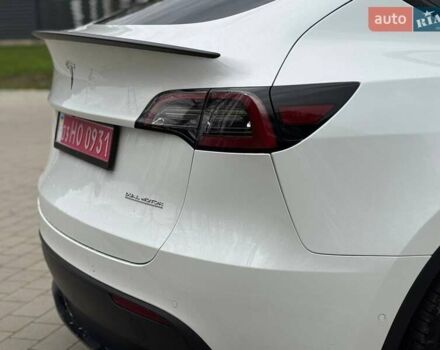 Білий Тесла Model Y, об'ємом двигуна 0 л та пробігом 117 тис. км за 23500 $, фото 12 на Automoto.ua