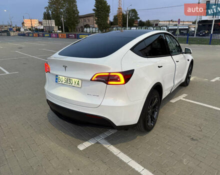 Белый Тесла Model Y, объемом двигателя 0 л и пробегом 81 тыс. км за 25900 $, фото 31 на Automoto.ua