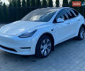 Белый Тесла Model Y, объемом двигателя 0 л и пробегом 3 тыс. км за 28999 $, фото 1 на Automoto.ua