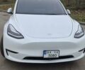 Белый Тесла Model Y, объемом двигателя 0 л и пробегом 27 тыс. км за 29000 $, фото 30 на Automoto.ua
