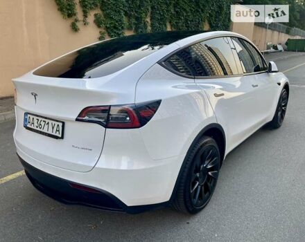 Білий Тесла Model Y, об'ємом двигуна 0 л та пробігом 10 тис. км за 45500 $, фото 6 на Automoto.ua