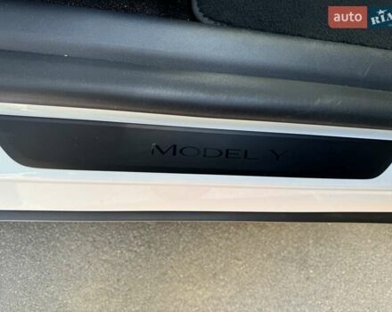 Белый Тесла Model Y, объемом двигателя 0 л и пробегом 5 тыс. км за 45600 $, фото 16 на Automoto.ua