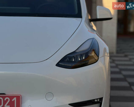 Белый Тесла Model Y, объемом двигателя 0 л и пробегом 59 тыс. км за 30500 $, фото 9 на Automoto.ua