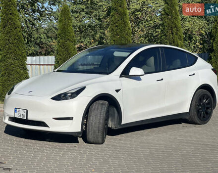 Белый Тесла Model Y, объемом двигателя 0 л и пробегом 69 тыс. км за 25900 $, фото 11 на Automoto.ua