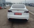 Белый Тесла Model Y, объемом двигателя 0 л и пробегом 54 тыс. км за 30000 $, фото 3 на Automoto.ua