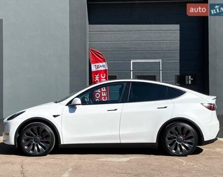 Тесла Model Y 2022 у Києві на Automoto.ua Білий Тесла Model Y, об'ємом двигуна 0 л та пробігом 59 тис. км за 31999 $, фото 5 на Automoto.ua