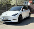 Білий Тесла Model Y, об'ємом двигуна 0 л та пробігом 67 тис. км за 23999 $, фото 2 на Automoto.ua