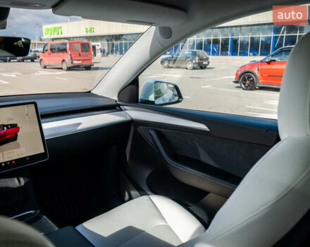 Белый Тесла Model Y, объемом двигателя 0 л и пробегом 51 тыс. км за 29500 $, фото 10 на Automoto.ua