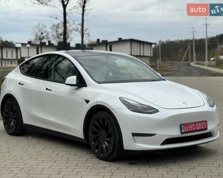 Білий Тесла Model Y, об'ємом двигуна 0 л та пробігом 117 тис. км за 23500 $, фото 4 на Automoto.ua