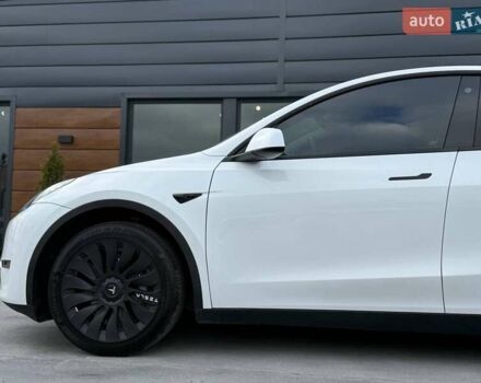 Тесла Model Y 2022 в Ровно на Automoto.ua Белый Тесла Model Y, объемом двигателя 0 л и пробегом 83 тыс. км за 22500 $, фото 10 на Automoto.ua
