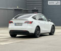 Білий Тесла Model Y, об'ємом двигуна 0 л та пробігом 12 тис. км за 46500 $, фото 6 на Automoto.ua
