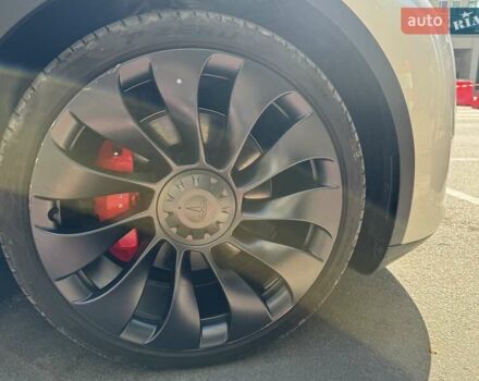 Белый Тесла Model Y, объемом двигателя 0 л и пробегом 5 тыс. км за 45600 $, фото 7 на Automoto.ua