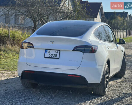Белый Тесла Model Y, объемом двигателя 0 л и пробегом 69 тыс. км за 25900 $, фото 17 на Automoto.ua