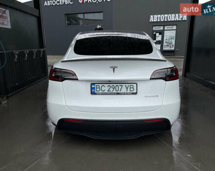 Белый Тесла Model Y, объемом двигателя 0 л и пробегом 48 тыс. км за 32000 $, фото 3 на Automoto.ua