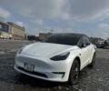 Белый Тесла Model Y, объемом двигателя 0 л и пробегом 57 тыс. км за 27000 $, фото 1 на Automoto.ua