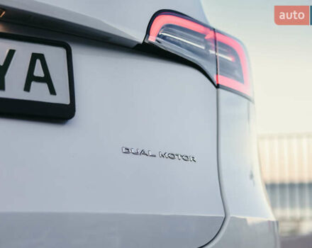 Белый Тесла Model Y, объемом двигателя 0 л и пробегом 45 тыс. км за 28900 $, фото 8 на Automoto.ua