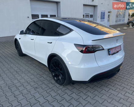 Білий Тесла Model Y, об'ємом двигуна 0 л та пробігом 167 тис. км за 24999 $, фото 8 на Automoto.ua