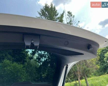 Белый Тесла Model Y, объемом двигателя 0 л и пробегом 29 тыс. км за 23999 $, фото 35 на Automoto.ua