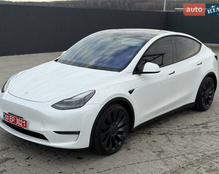 Белый Тесла Model Y, объемом двигателя 0 л и пробегом 59 тыс. км за 28950 $, фото 5 на Automoto.ua