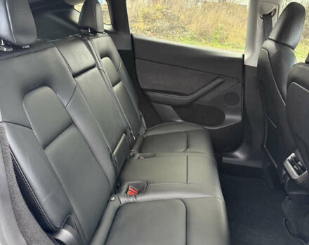 Белый Тесла Model Y, объемом двигателя 0 л и пробегом 16 тыс. км за 26500 $, фото 39 на Automoto.ua