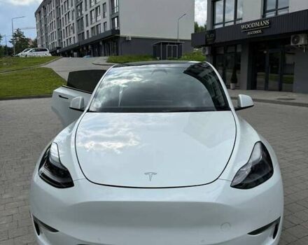 Белый Тесла Model Y, объемом двигателя 0 л и пробегом 47 тыс. км за 27500 $, фото 1 на Automoto.ua